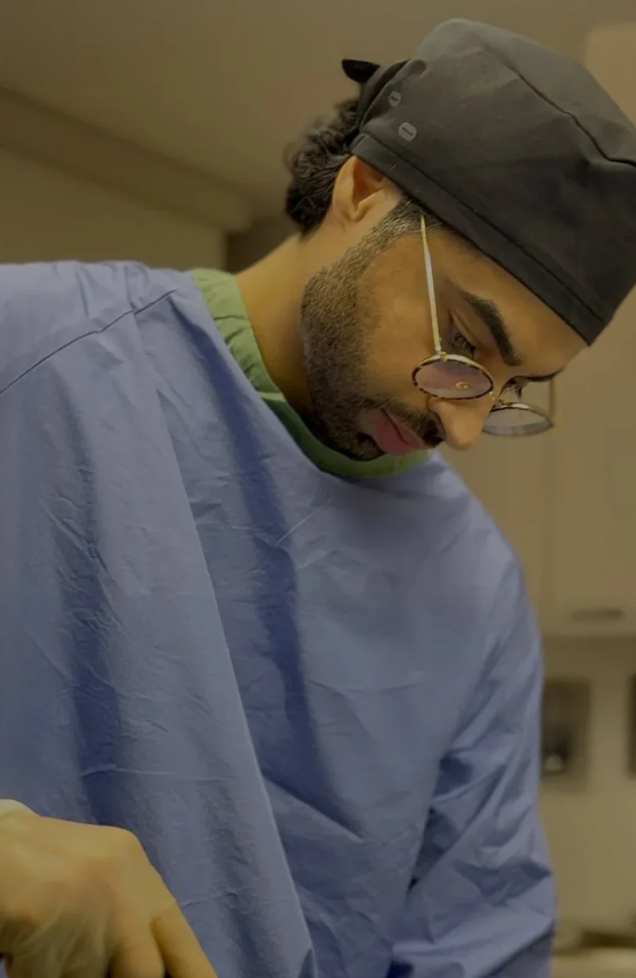 Torn or stretched earlobes assessed at Dr Sultan's clinic in Chelsea